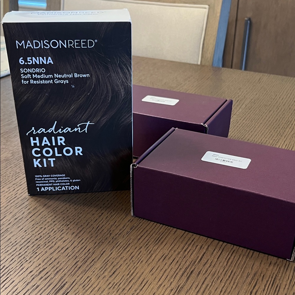 Madison Reed Sondrio Soft Medium Neutral Brown Hair Color Kit and 2 Root Kurs